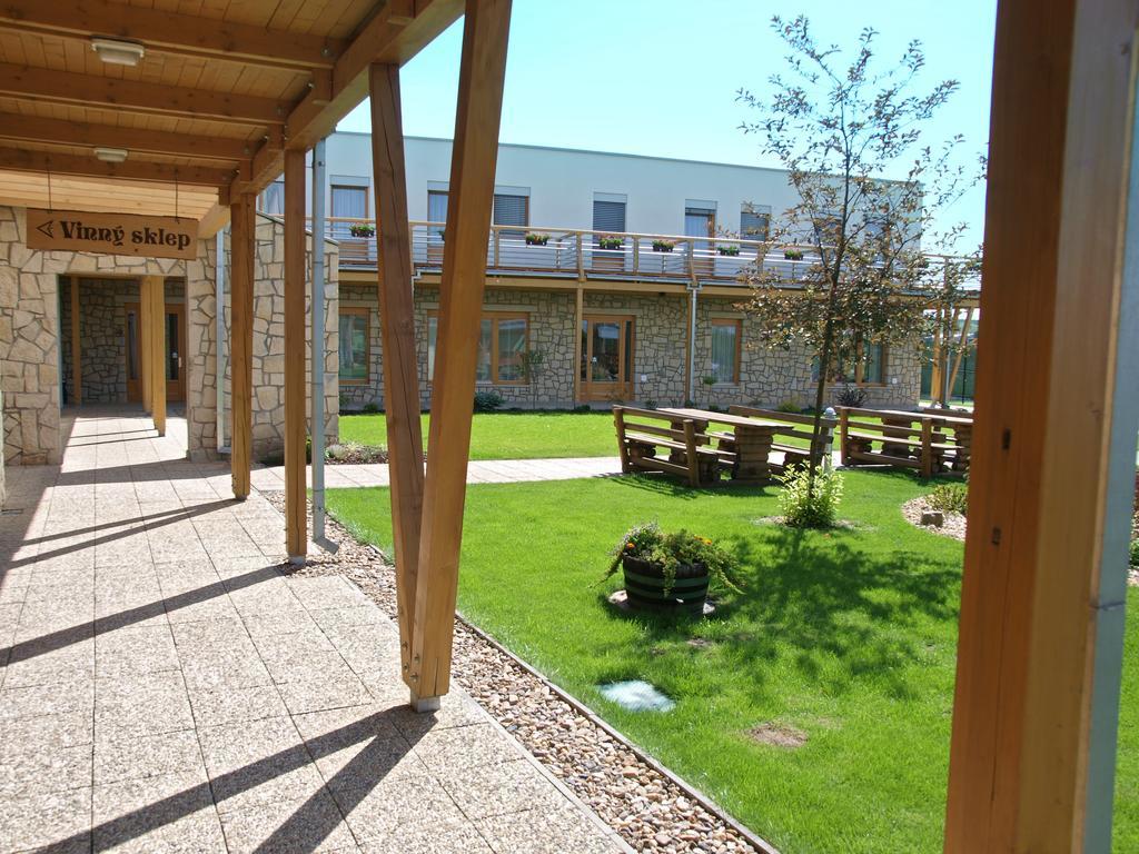 Bořetice Hotel Kravi Hora מראה חיצוני תמונה